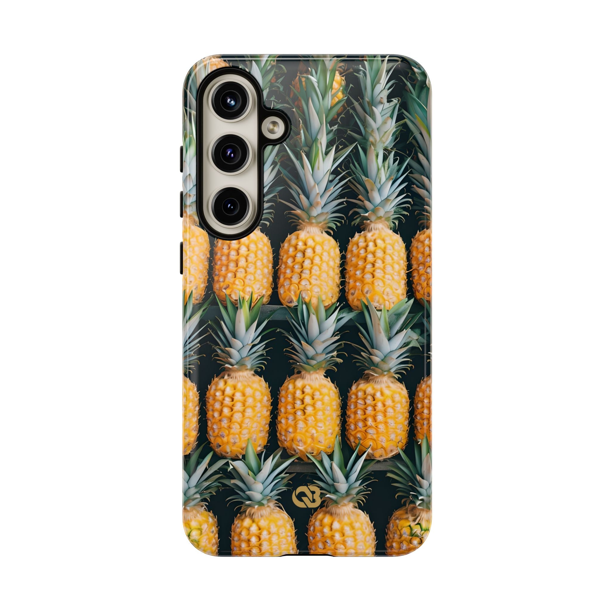 Filas de piñas doradas