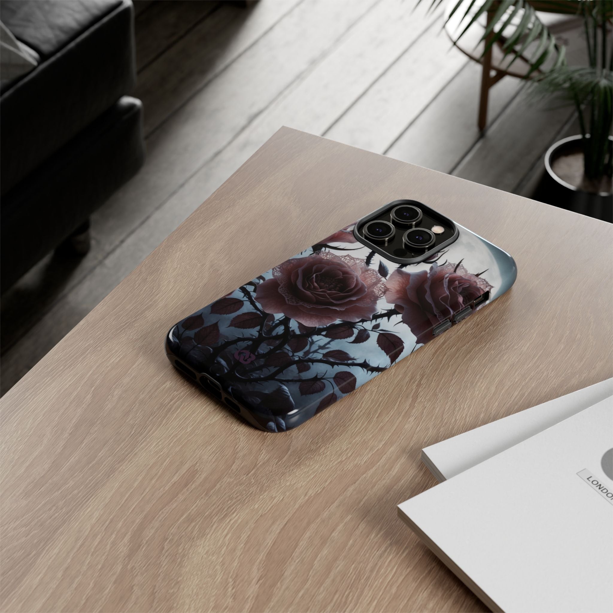 Lunar Lace Petals · Tough Coque de téléphone pour iPhone