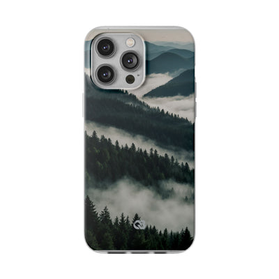 Misty Pine Peaks · Soft Hoesje voor iPhone