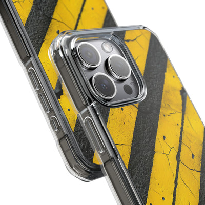 Cracked Hazard Stripes · Impact Telefoncover for iPhone · Magsafe