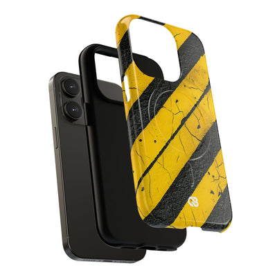 Halkeillut Vaaran Raidat · Tough+ Phone Case for iPhone · Magsafe